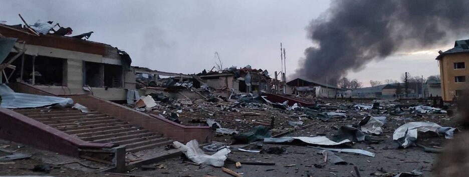 Під Львовом окупанти завдали авіаудару по Яворівському полігону (фото)