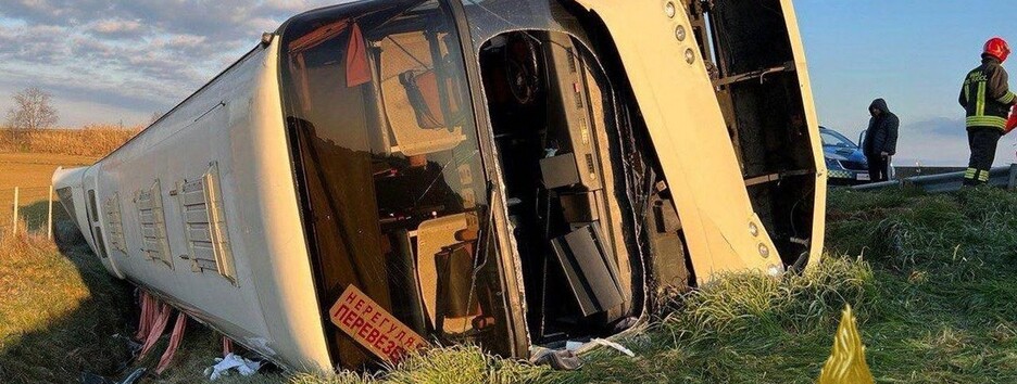 В Італії перекинувся автобус із українськими біженцями: загинула жінка (відео)