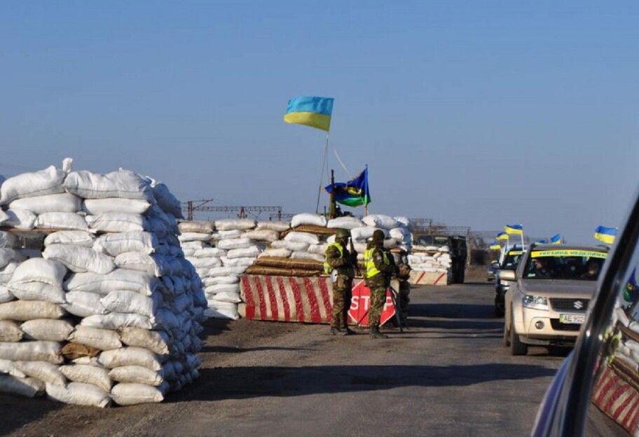В Україні приберуть частину блокпостів – вони перешкоджають евакуації – заява Дениса Монастирського - фото 1