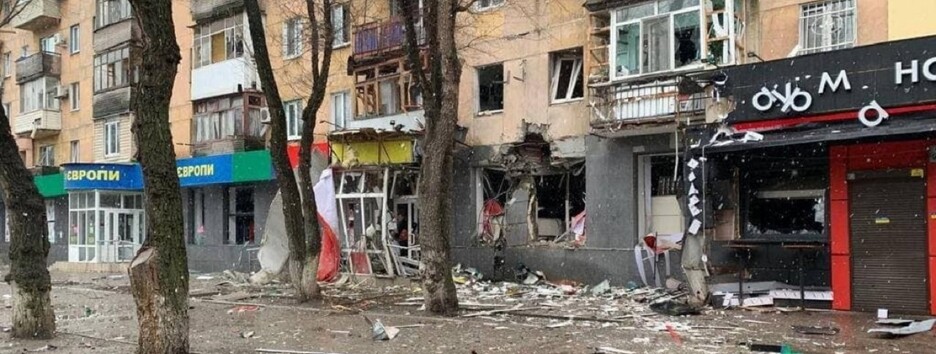 Из Мариуполя началась эвакуация: выезжают на личных авто 