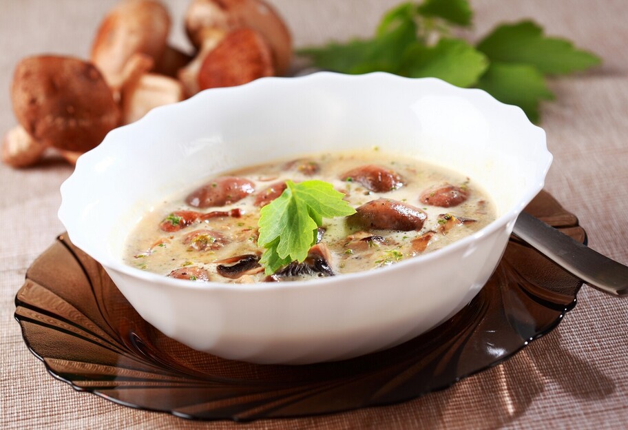 Суп из сушеных грибов - простой пошаговый рецепт  - фото 1
