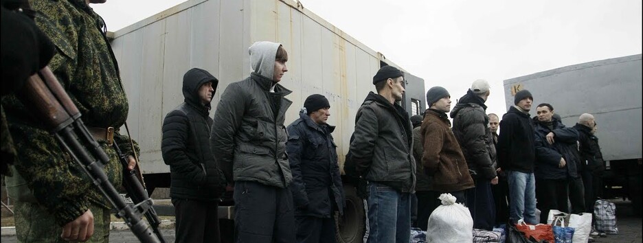 Как вести себя, если попал в плен: советы от военных и психологов 