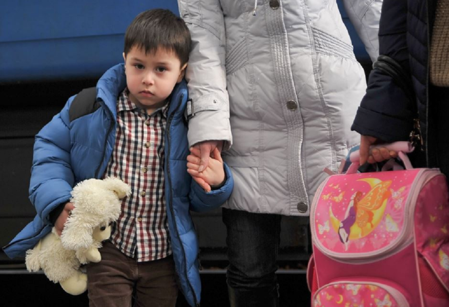 Безпечна евакуація з дітьми – що потрібно знати, як діяти, якщо вона загубилася - фото 1