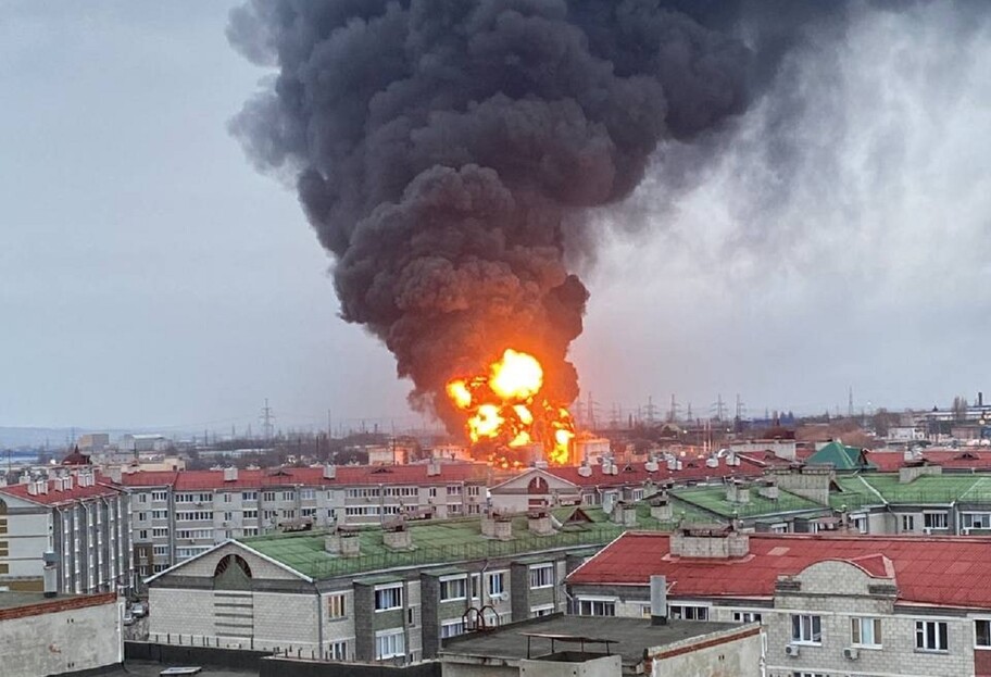 Пожар в Белгороде - нефтебаза не могла быть атакована ВСУ - разъяснение - фото 1