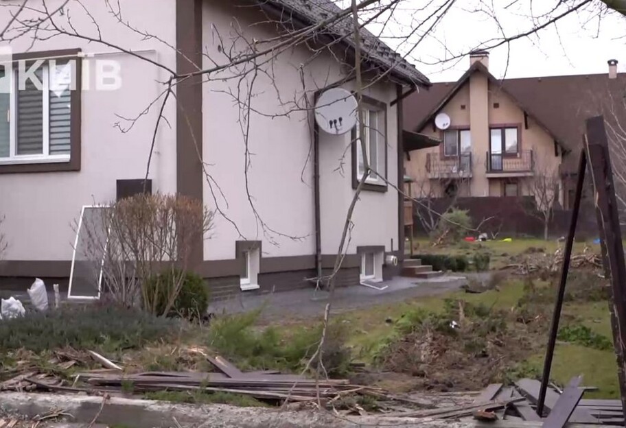 Дом Усика в Ворзеле разрушили оккупанты - видео  - фото 1