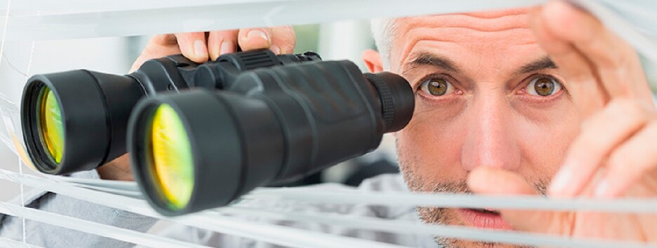 Любят быть в центре событий: эти знаки Зодиака постоянно лезут в чужую жизнь 