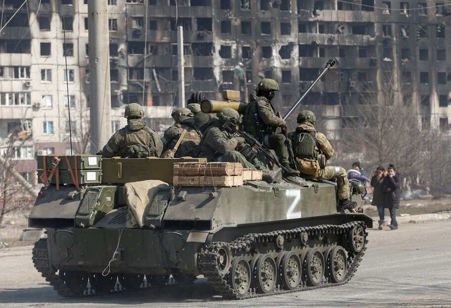 Потери РФ в Украине на 8 апреля - уничтожено 700 танков и 19 тысяч солдат - Генштаб ВСУ - фото 1
