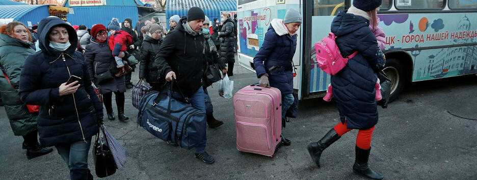 Гуманітарні коридори 12 квітня: звідки проводитимуть евакуацію