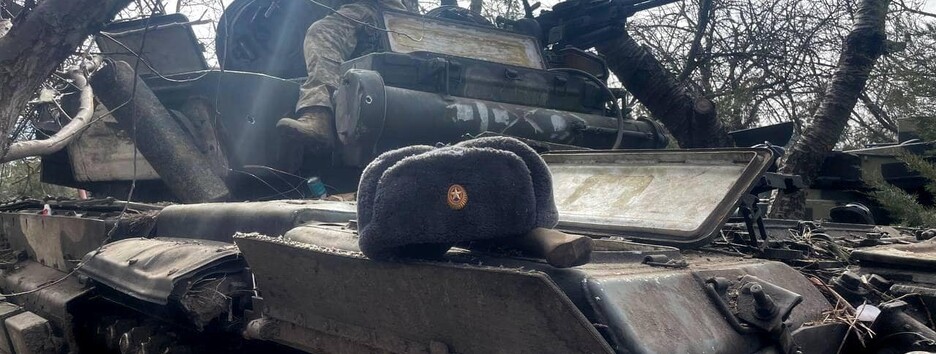 Недалеко от границы с Украиной засняли новые колонны российской техники (видео)