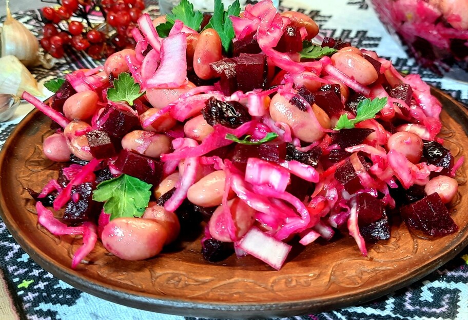 Як приготувати салат Варя гуцульська - покроковий рецепт пісної страви - фото 1