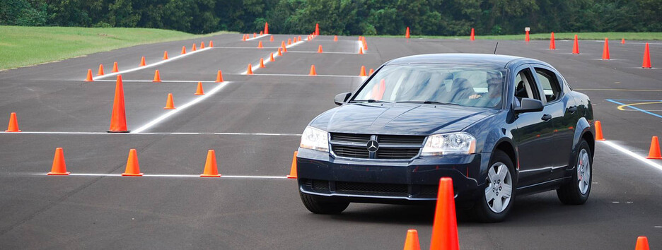 Водителям возобновили практический экзамен на категорию 