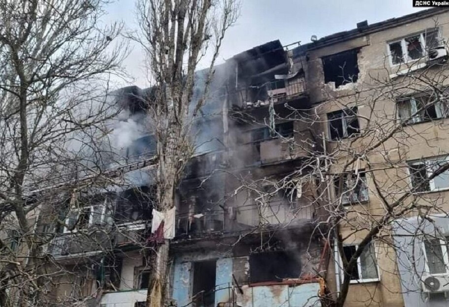 Обстрел Николаева - российские оккупанты ударили по жилому кварталу - фото 1
