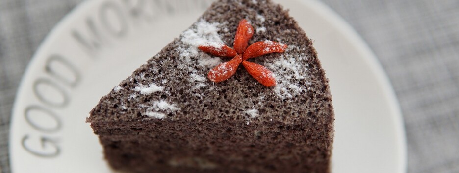 Необычный десерт для детей: готовим свекольно-шоколадный пирог 