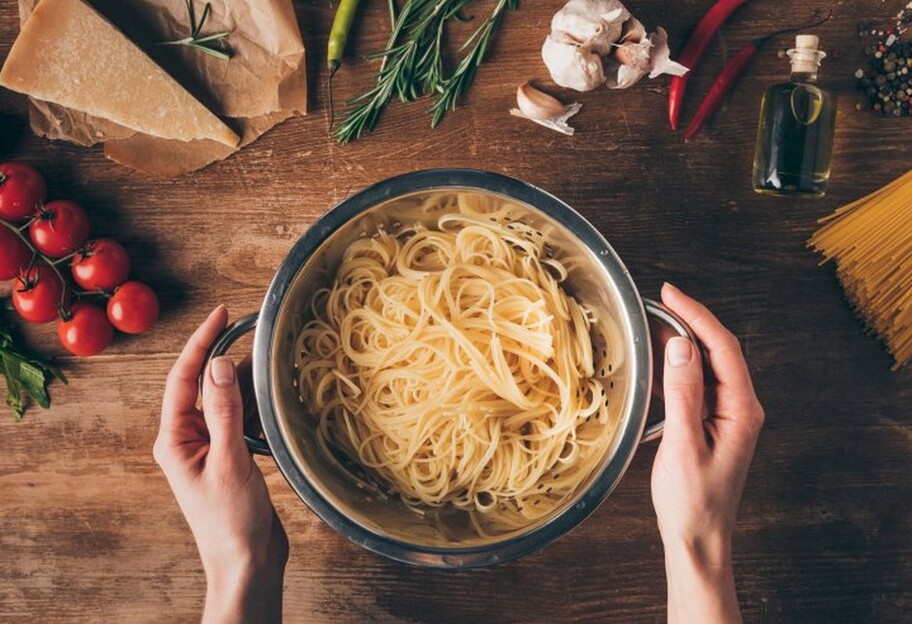 Рецепт спагетти с моцареллой - пошаговый рецепт быстрого блюда на ужин - фото 1