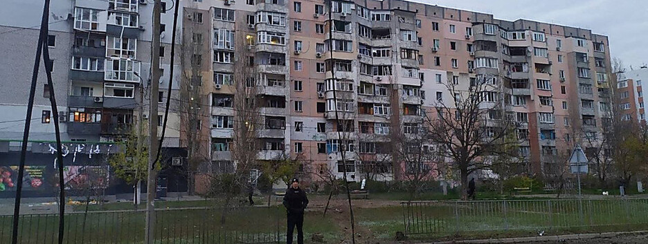 Окупанти знову обстріляли Миколаїв: пошкоджено будинки та кафе