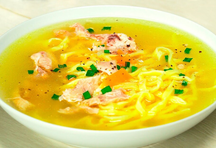 Куриный суп с лапшой и сельдереем - рецепт приготовления (фото) - фото 1