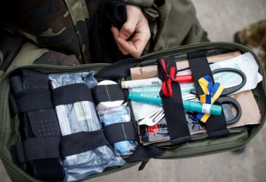 Военные аптечки - чем отличаются наборы ВСУ и военных РФ - фото - фото 1