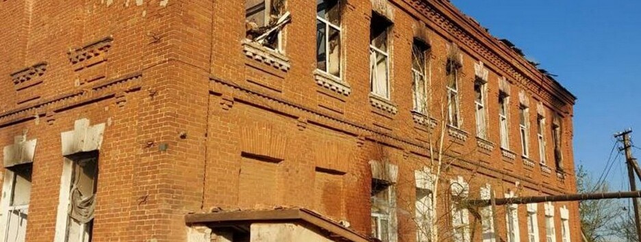 В Україні обстріляли школу, яка пережила дві світові війни (фото)