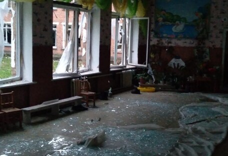 Российские солдаты обстреляли Сумскую область с вертолетов: повреждена школа 