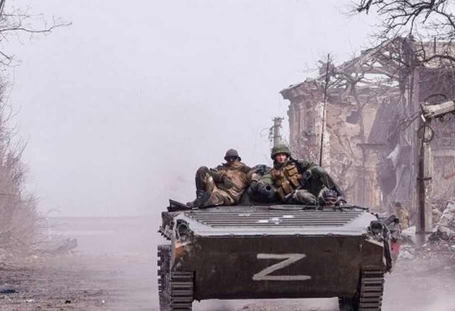 Мародерство россиян в Украине - кадыроцы начали воровать в солдат РФ - фото 1