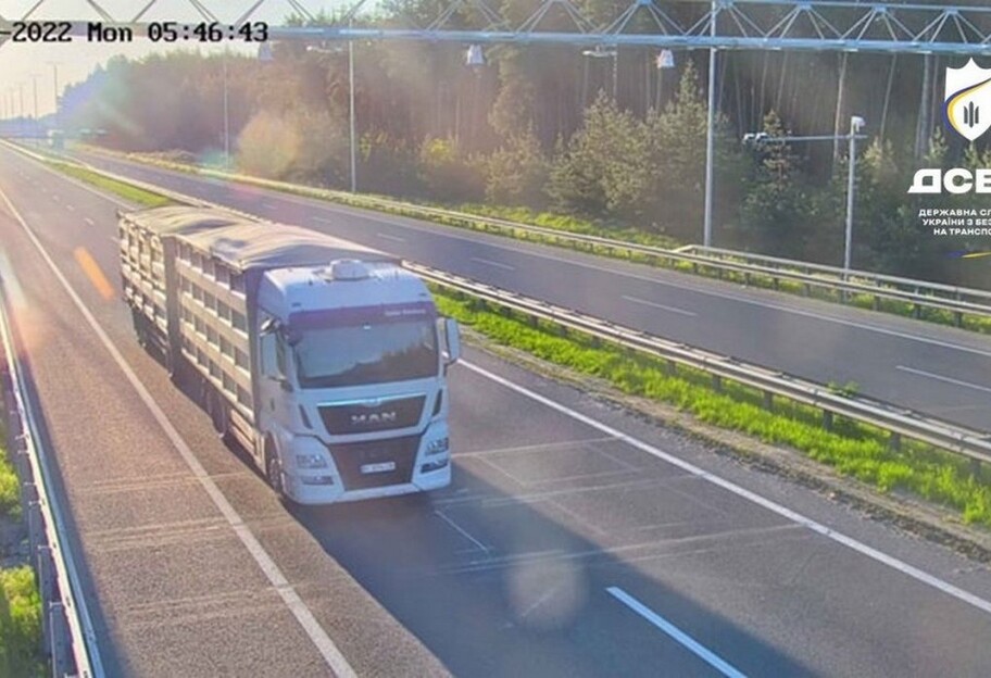 Ваговий контроль вантажних авто в Україні - які штрафи будуть за порушення - фото 1