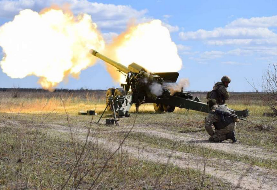 Українські артилеристи ліквідували трьох офіцерів РФ - 14 дістали поранення - фото 1