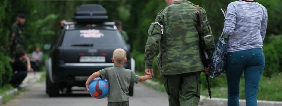 Готуються до загострення: з Калінінграда військові РФ вивозять сім