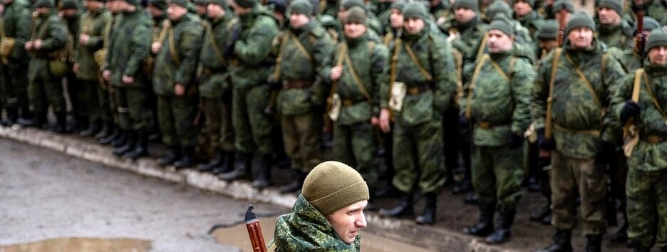 РФ гонит в бой писарей, поваров и музыкантов: позиционная война все ближе