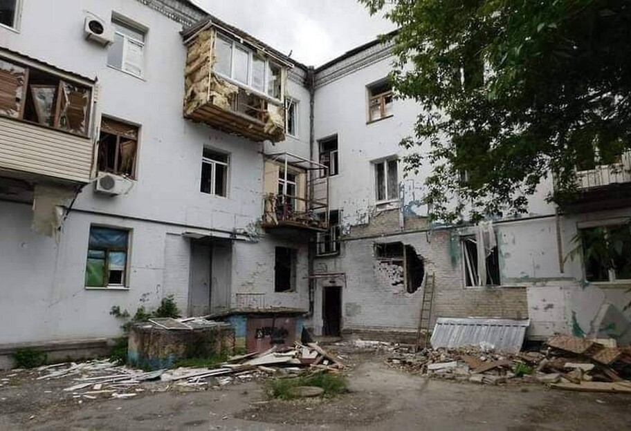 Бои за Северодонецк в Луганской области - есть жертвы и пострадавшие - фото 1