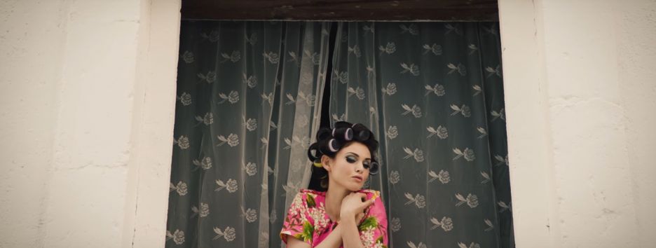 Софи Эллис-Бекстор выпустила новый клип «Death of Love»