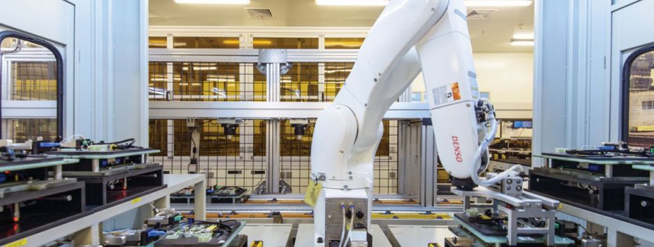Завод в Шанхае в ближайшее время заменит всех рабочих роботами