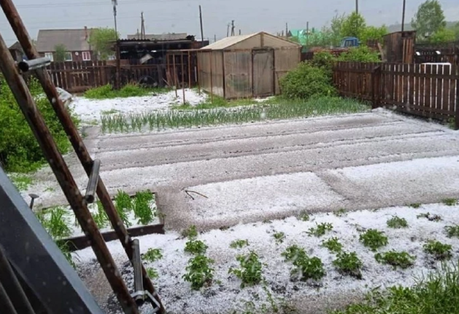 В России на Кузбассе выпал снег - видео из Кемеровской области - фото 1