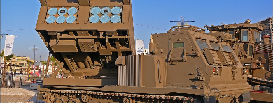 Великобритания передаст Украине три системы залпового огня M270