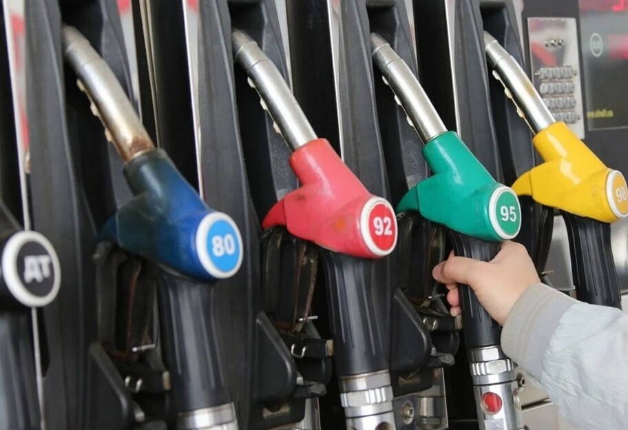 Цены на бензин в Украине останутся высокими, но стабилизируются - обзор Нацбанка - фото 1