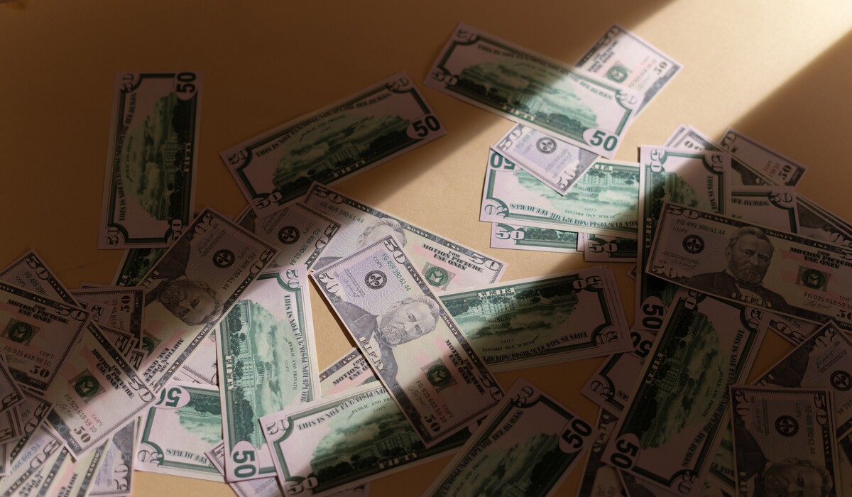 Курс доллара через 100 дней: эксперты рассказали, стоит ли покупать валюту