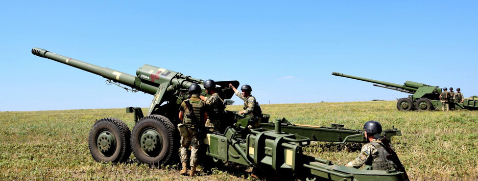 Тысячи гаубиц и бронированных авто: в ОП озвучили количество оружия для победы над Россией 