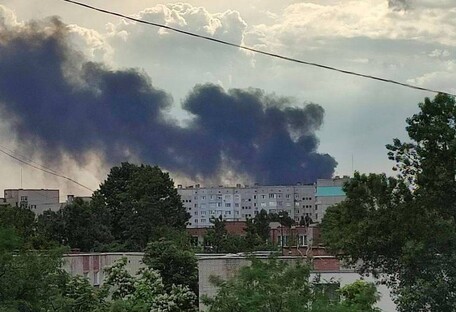 В Новой Каховке взорвался склад с боеприпасами оккупантов (видео) 