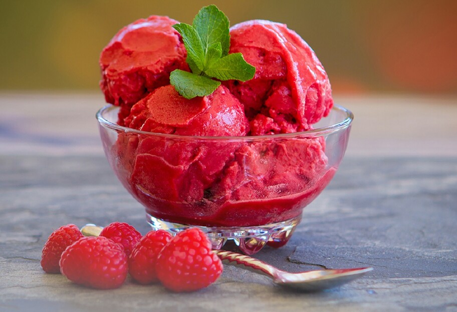 Сорбет из малины - как приготовить замороженный ягодный десерт - рецепт - фото 1