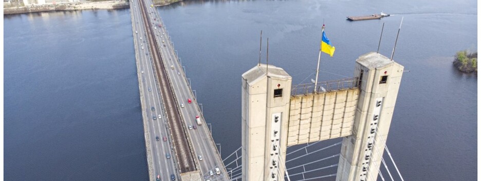 В Киеве закрыли Южный мост для частных автомобилей: кому можно проехать 