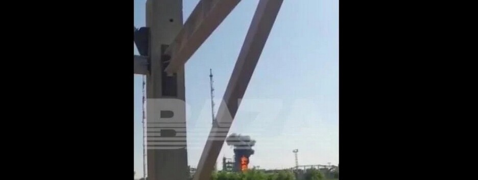 У Ростовській області спалахнув нафтопереробний завод (відео)