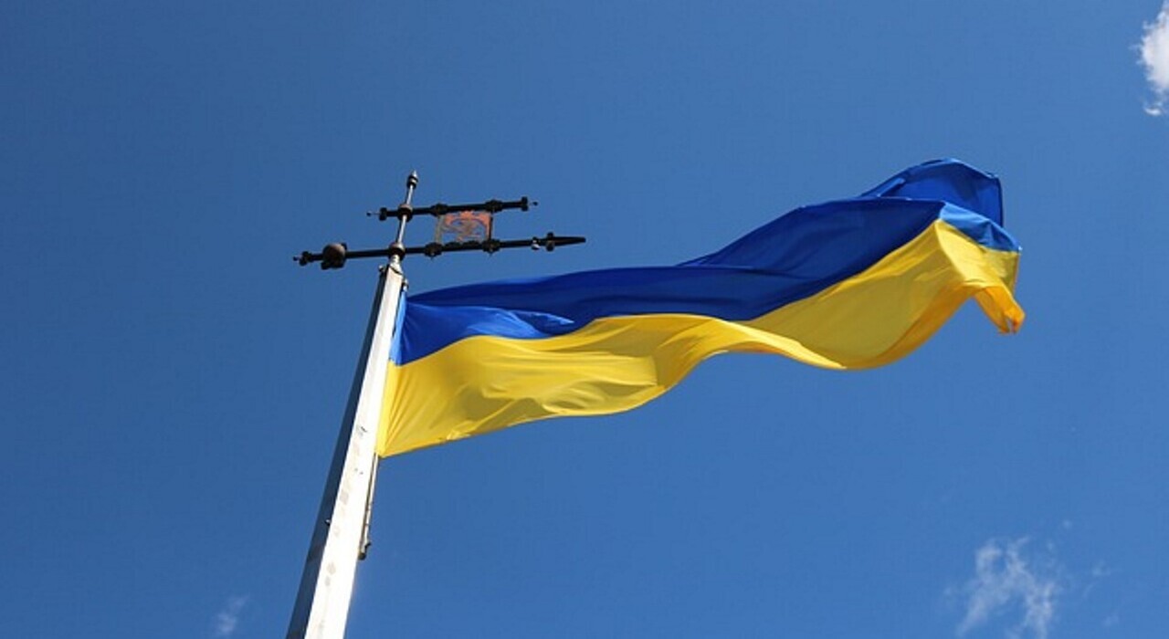День Конституції 2022 - чи варто чекати українцям вихідного в цей день - фото 1