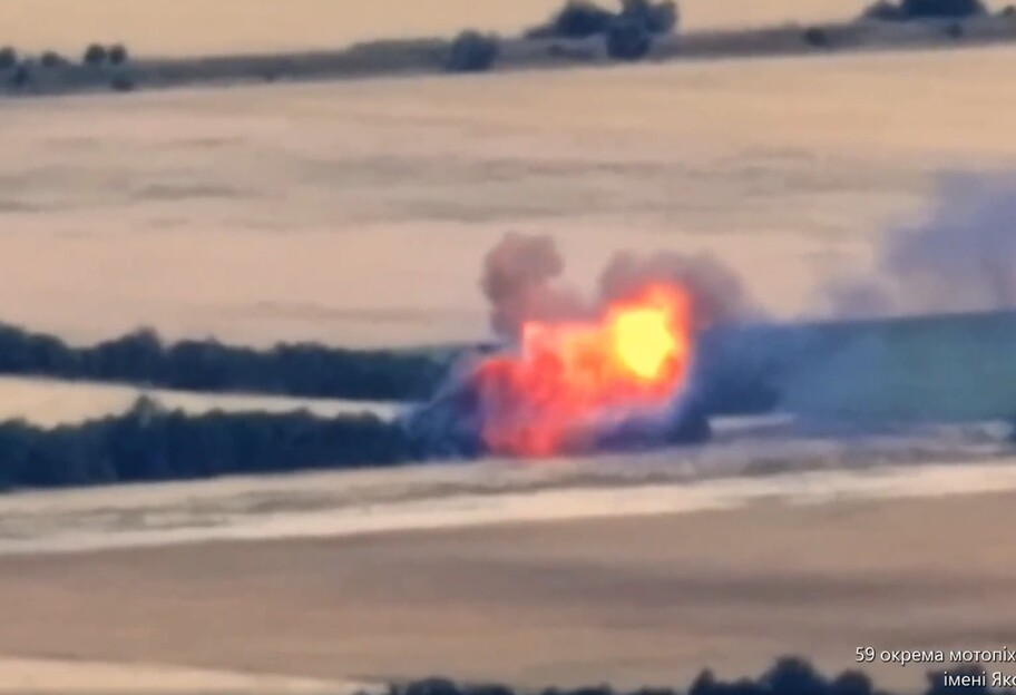 ВСУ разбомбили позиции оккупантов оккупантов - сгорели минометы и боекомплект, видео  - фото 1