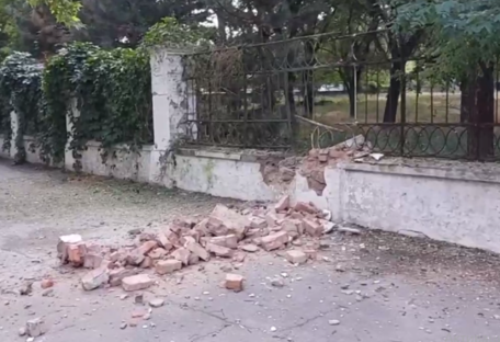 В Херсоне возле СИЗО прогремел взрыв: сведения очевидцев (видео)