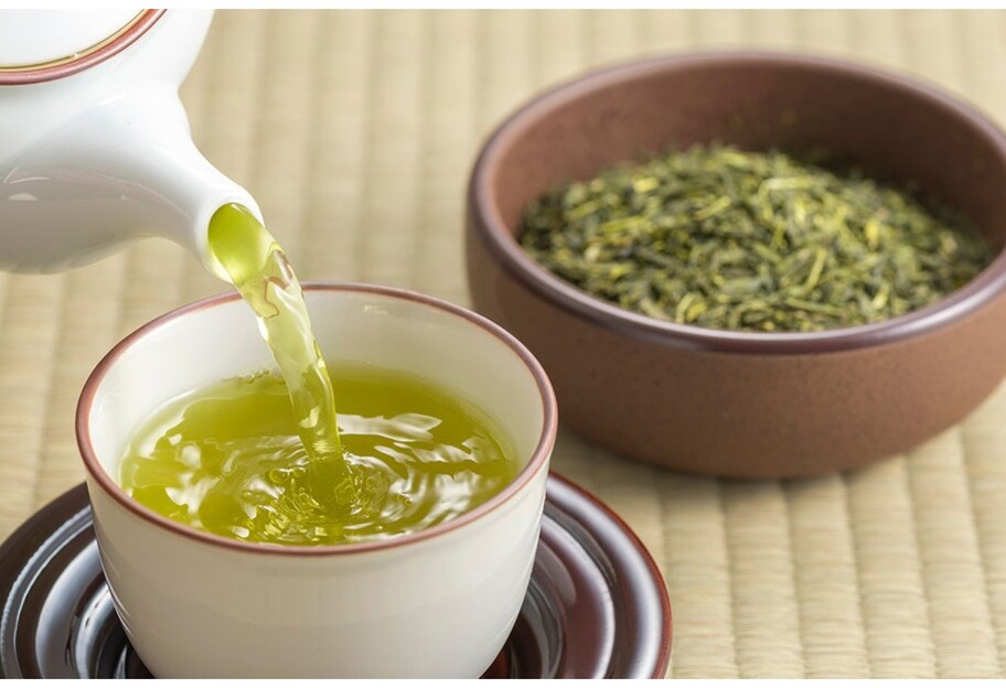 Напої для вгамування спраги - покроковий рецепт зеленого чаю з імбиром - як приготувати - фото 1