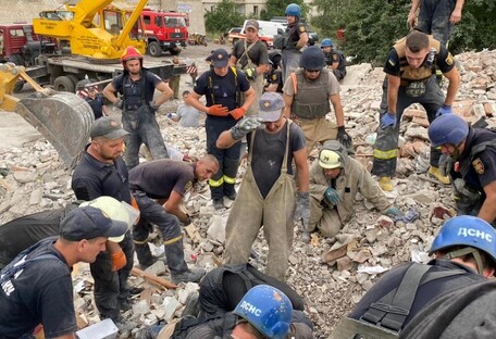 Под завалами в Часовом Яру остается более 20 человек – ГСЧС (фото)