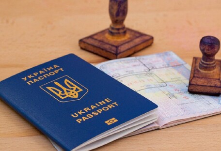 Владимир Зеленский поручил разработать введение экзамена для получения гражданства Украины