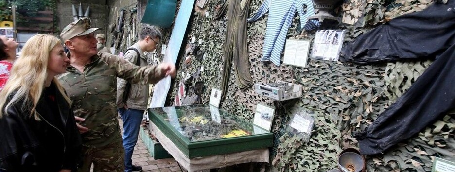 Самовар и ракеты: в Киеве открыли выставку военных трофеев (фото) 