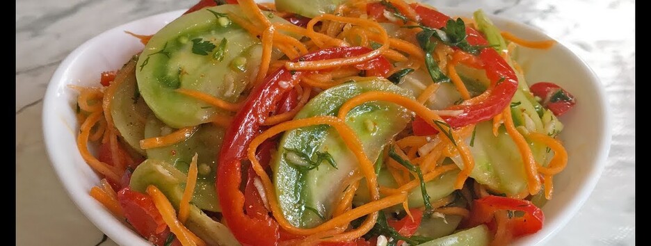 С перчинкой: рецепт закуски из помидоров и моркови по-грузински