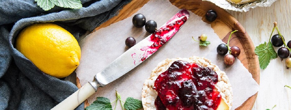 Карамельні ягоди на зиму: готуємо смажене варення зі смородини