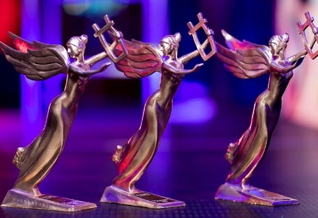 Статуэтки победителей YUNA 2022 выставят на аукцион: средства пойдут на лечение раненных бойцов ВСУ